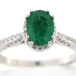 18 KARAT WHITE GOLD OVAL EMERALD IN DIAMOND TACORI DANTELA RING